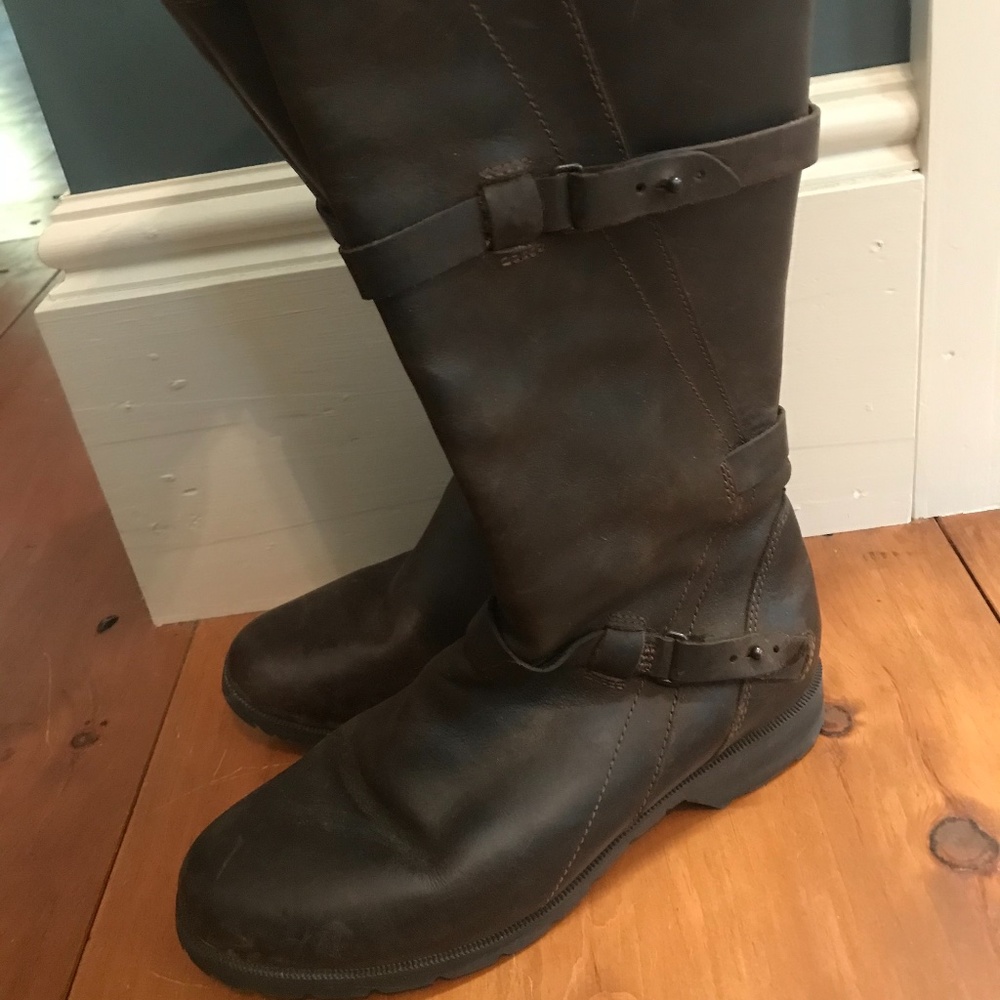 Teva Delavina High Leather Boots - 8.5